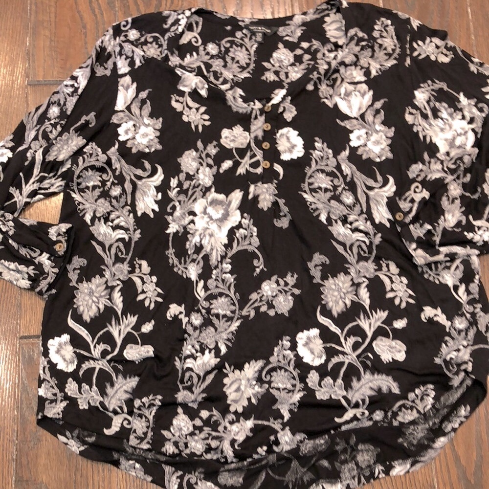 Lucky brand black and floral top size large
